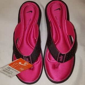 Nike comfort thongs